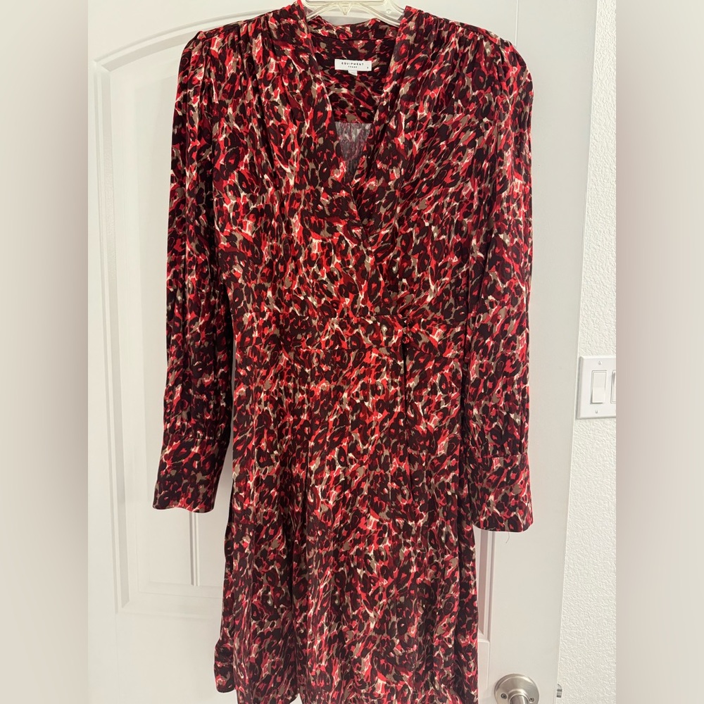 Equipment Jenesse Wrap Dress in Pink Leopard Like New Size 8